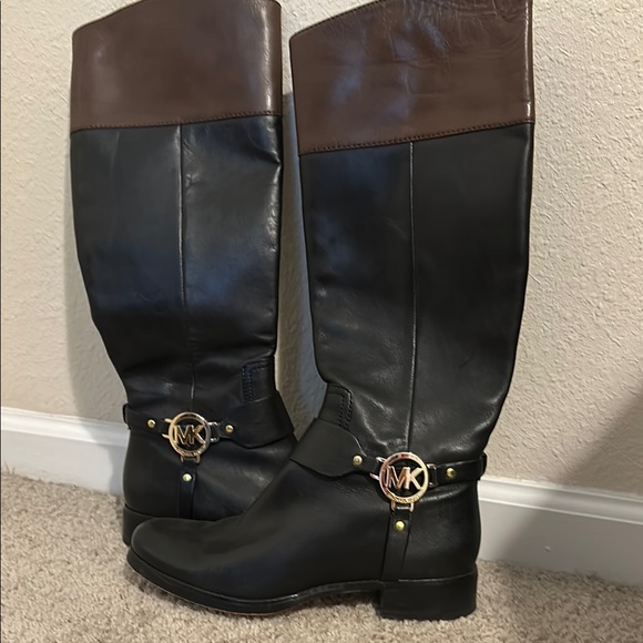 Michael Kors Two-Tone Leather Boots with Gold Logo - Picture 1 of 5